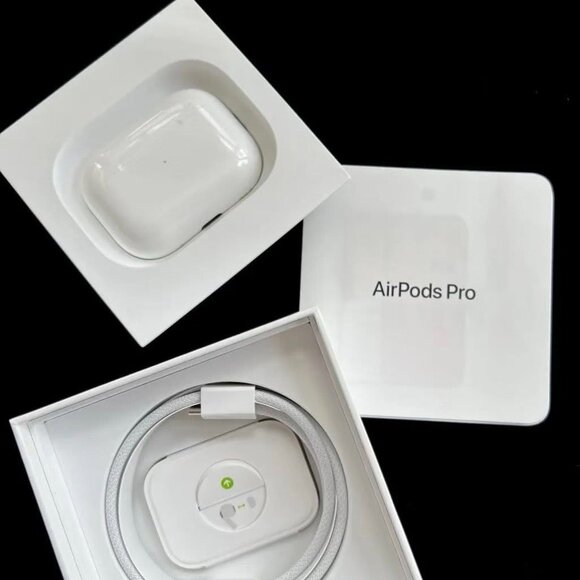 Airpods pro 2 - Picture 3 of 3